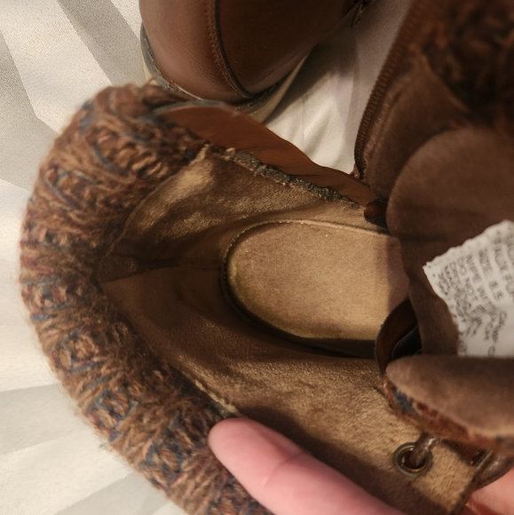 Like New Muk LUK*EES Booties - Picture 8 of 8